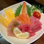 Best Chirashi in San Francisco, CA